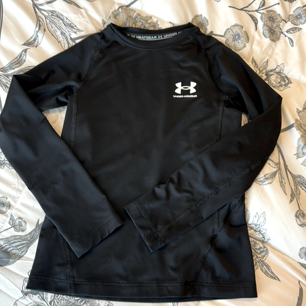 Under Armour long sleeve heat gear shirt!
